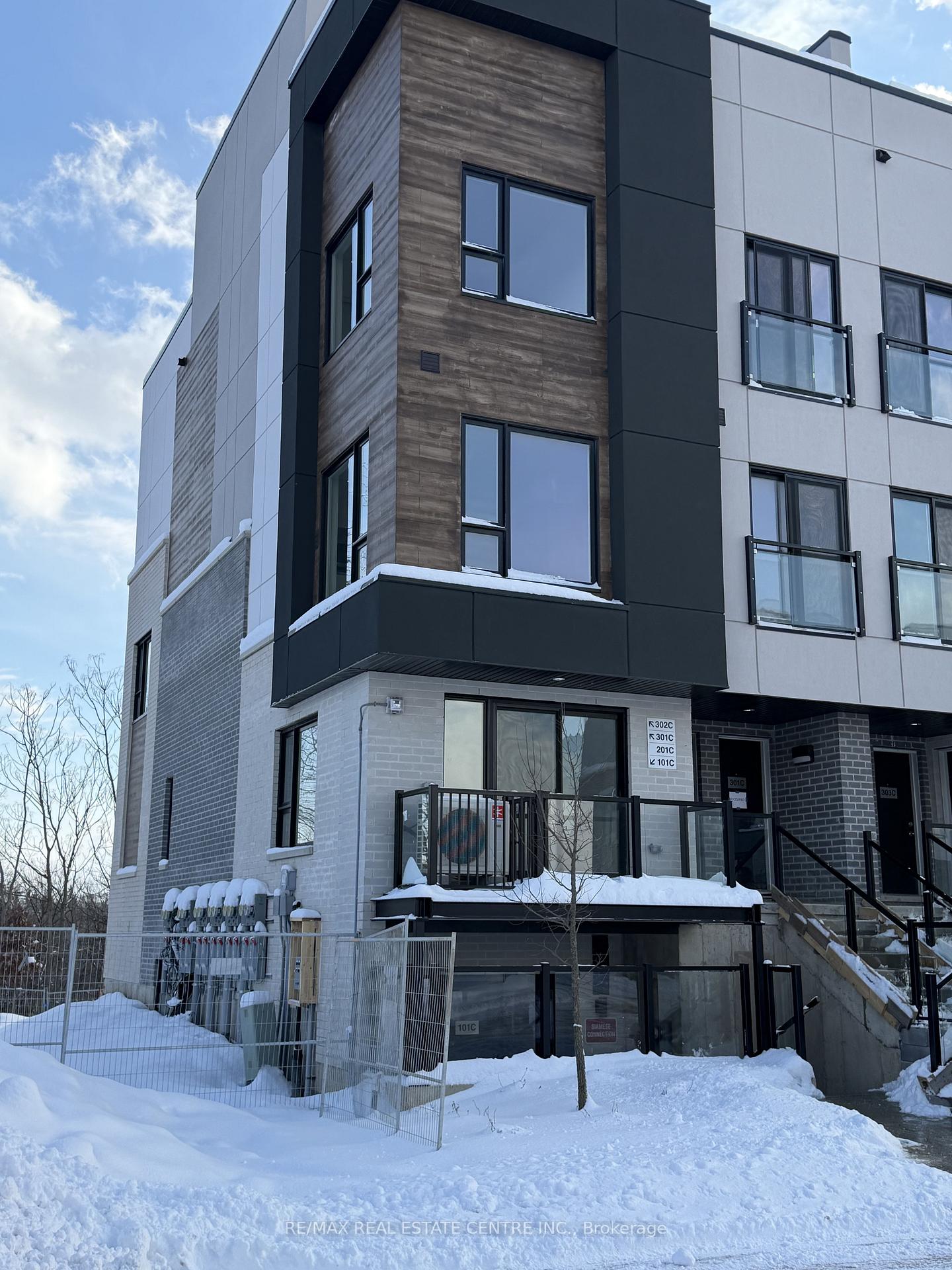 Suite 334 (302C - 16 Melbourne Avenue, St. Catharines 3