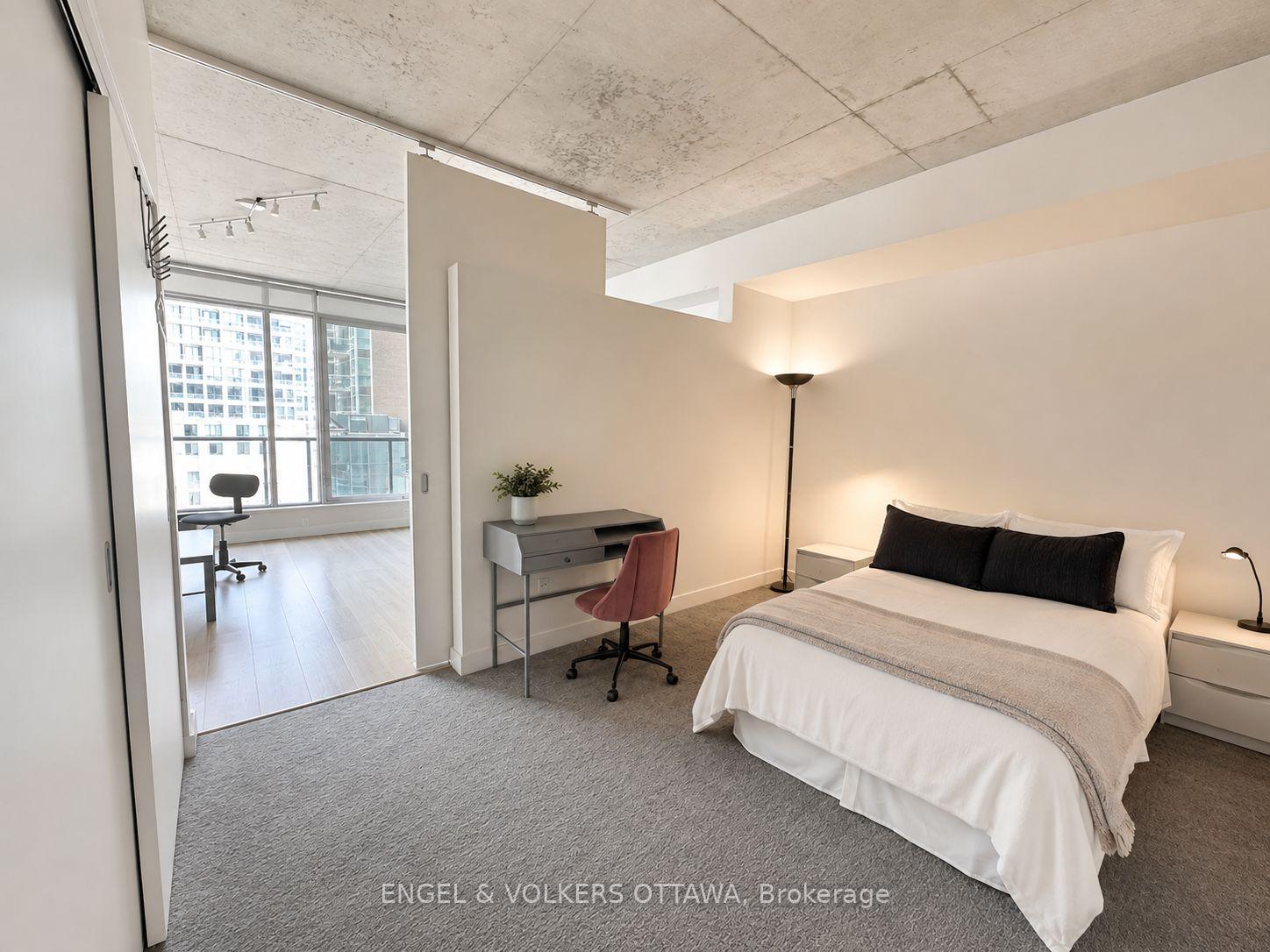 702 - 383 CUMBERLAND Street, Ottawa 4
