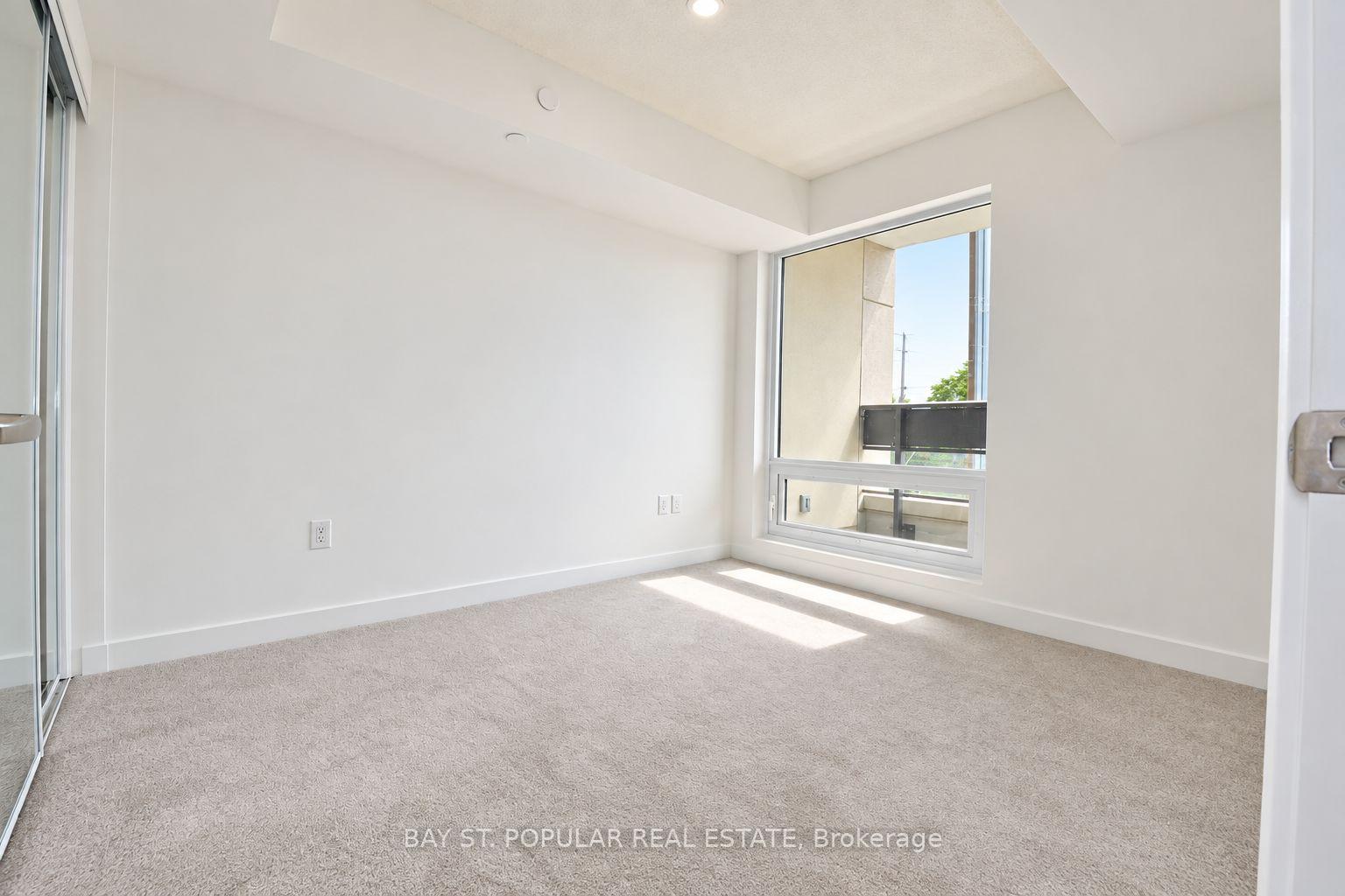 228 - 4010 Eglinton Avenue W, Toronto 4