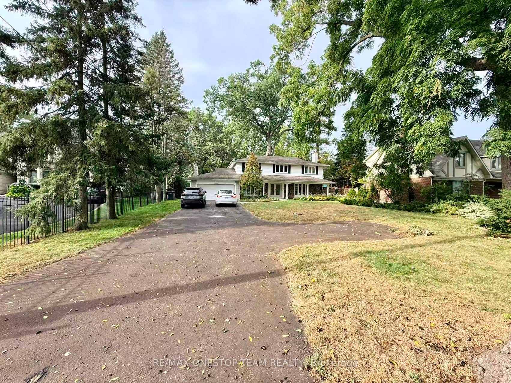 Upper - 1220 Clarkson Road N, Mississauga 2