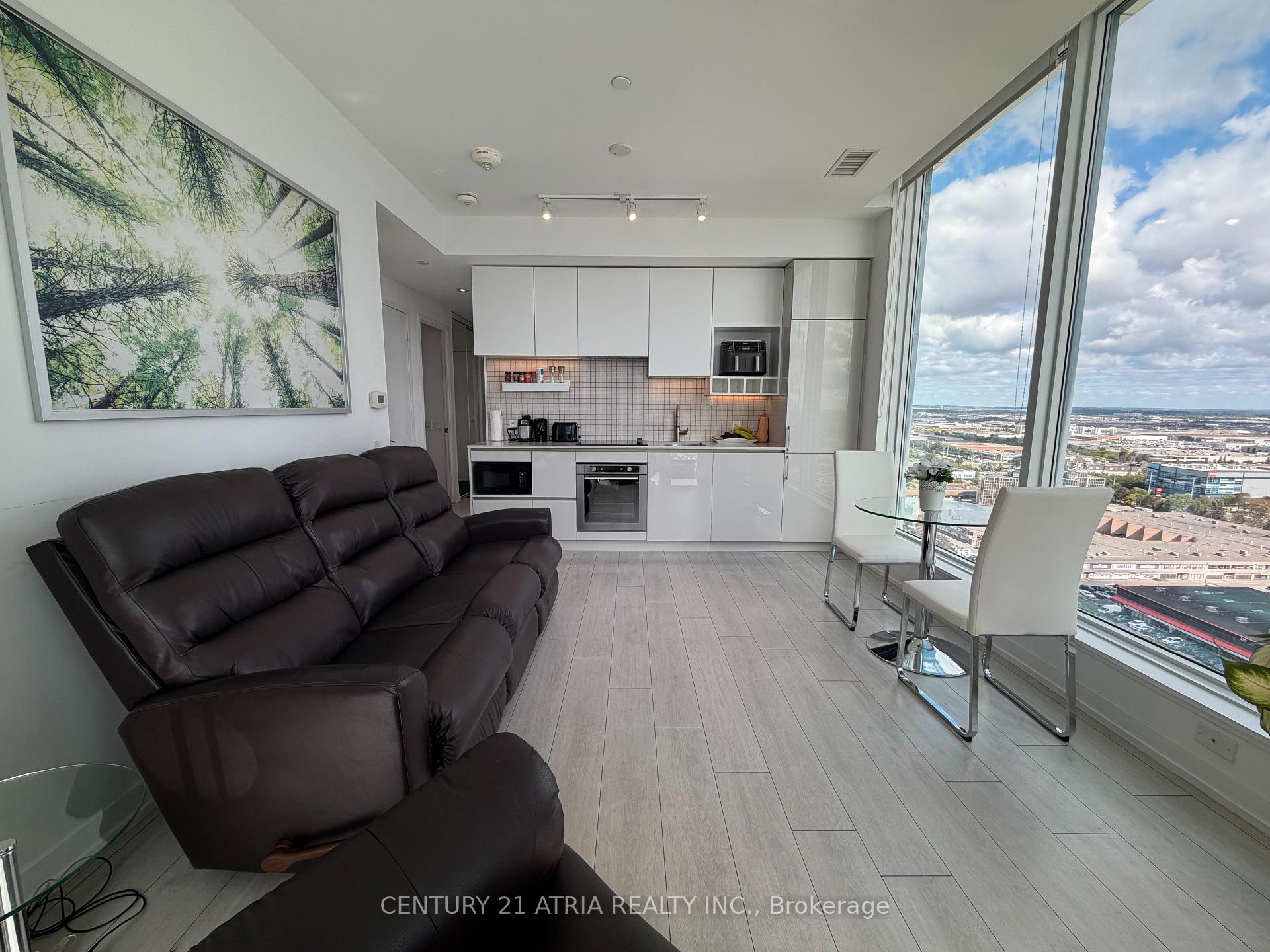 2303 - 898 Portage Parkway, Vaughan 2