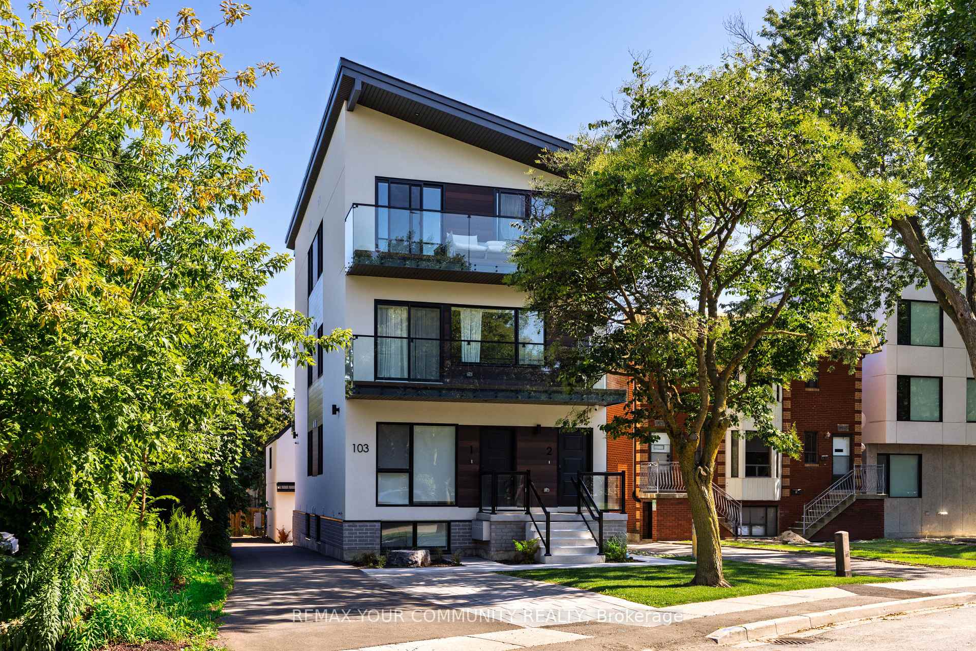 2 - 103 Cavell Avenue, Toronto 3