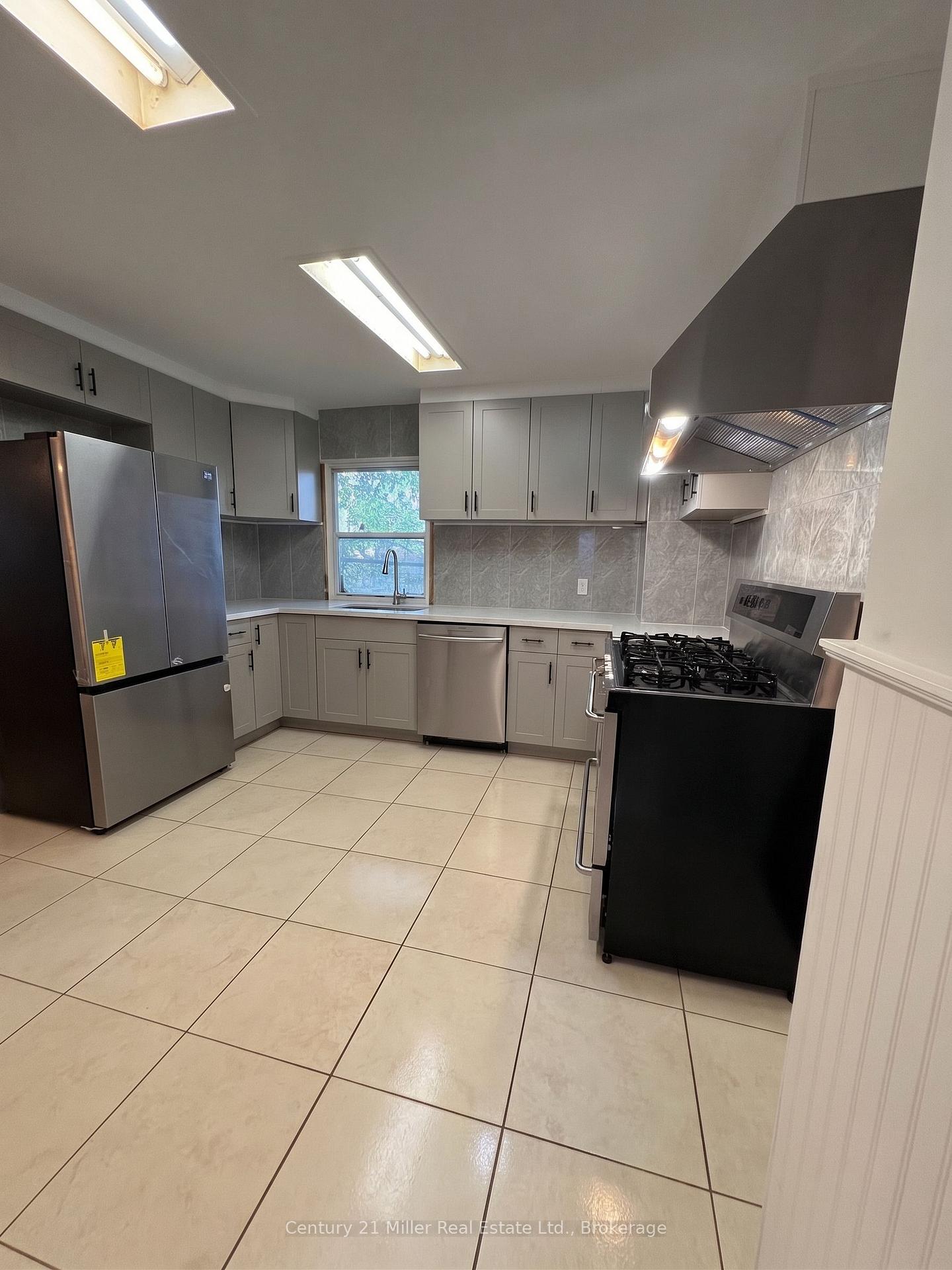 961 Ninth Street, Mississauga 3