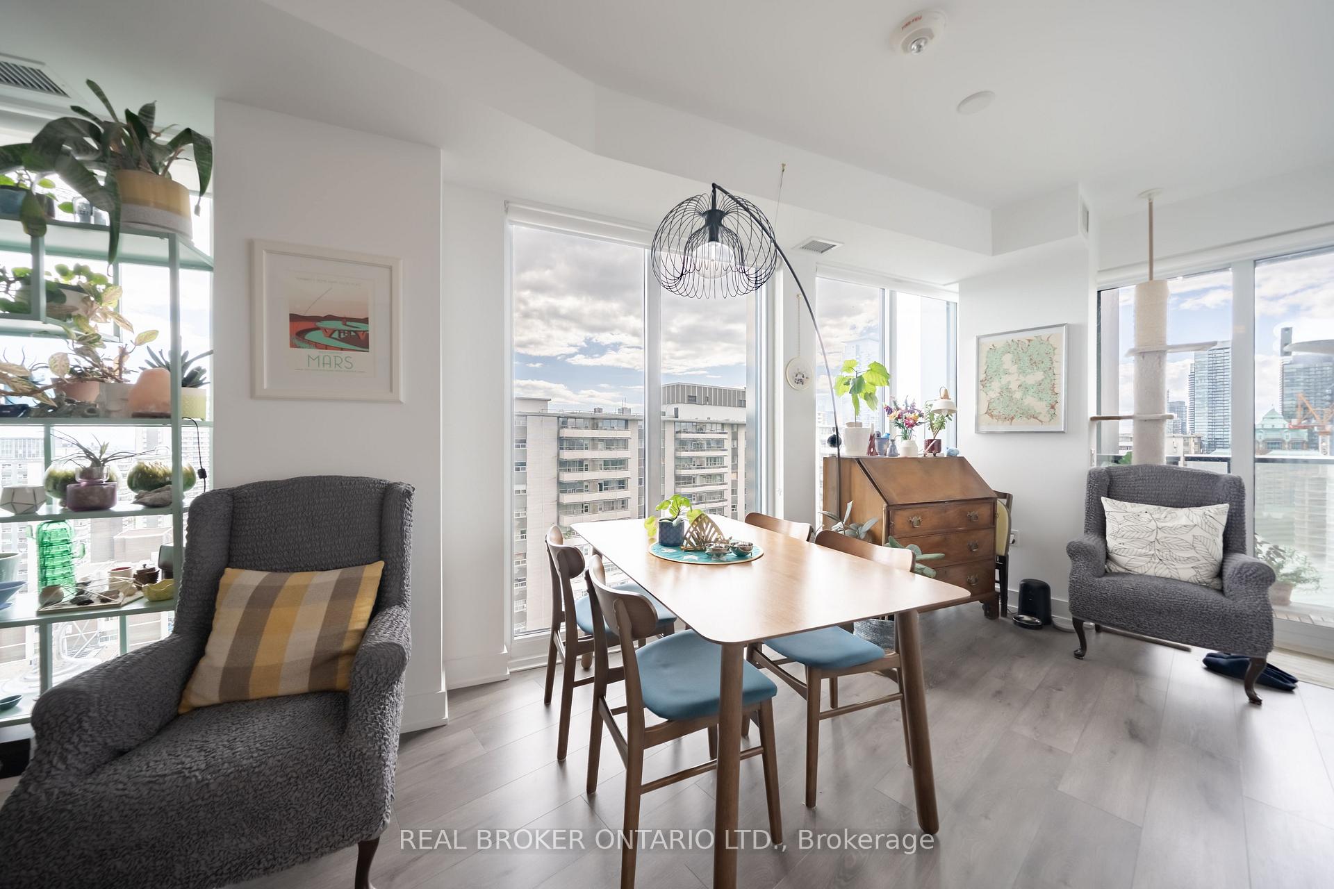 2108 - 575 Bloor Street E, Toronto 4
