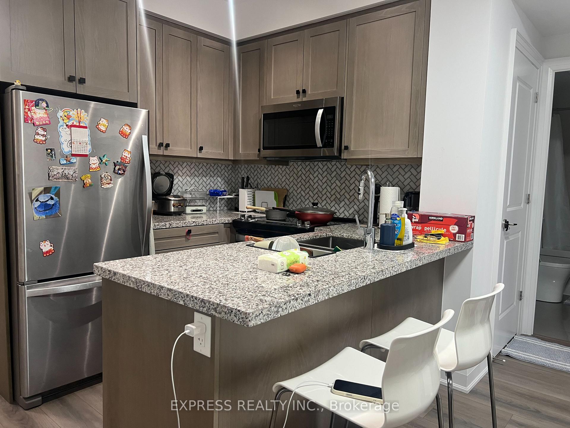 801 - 20 Gatineau Drive, Vaughan 3