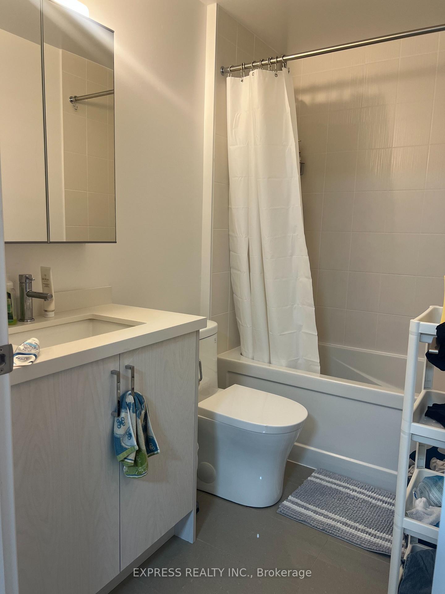801 - 20 Gatineau Drive, Vaughan 4