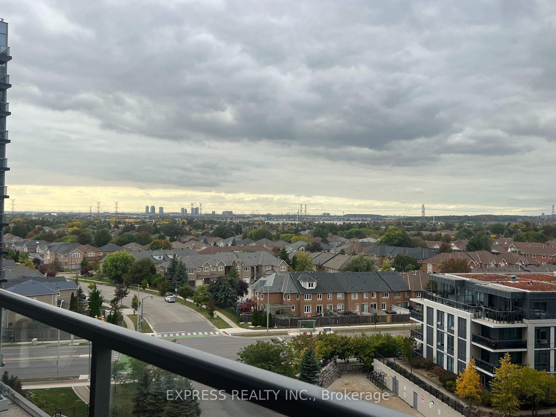 801 - 20 Gatineau Drive, Vaughan