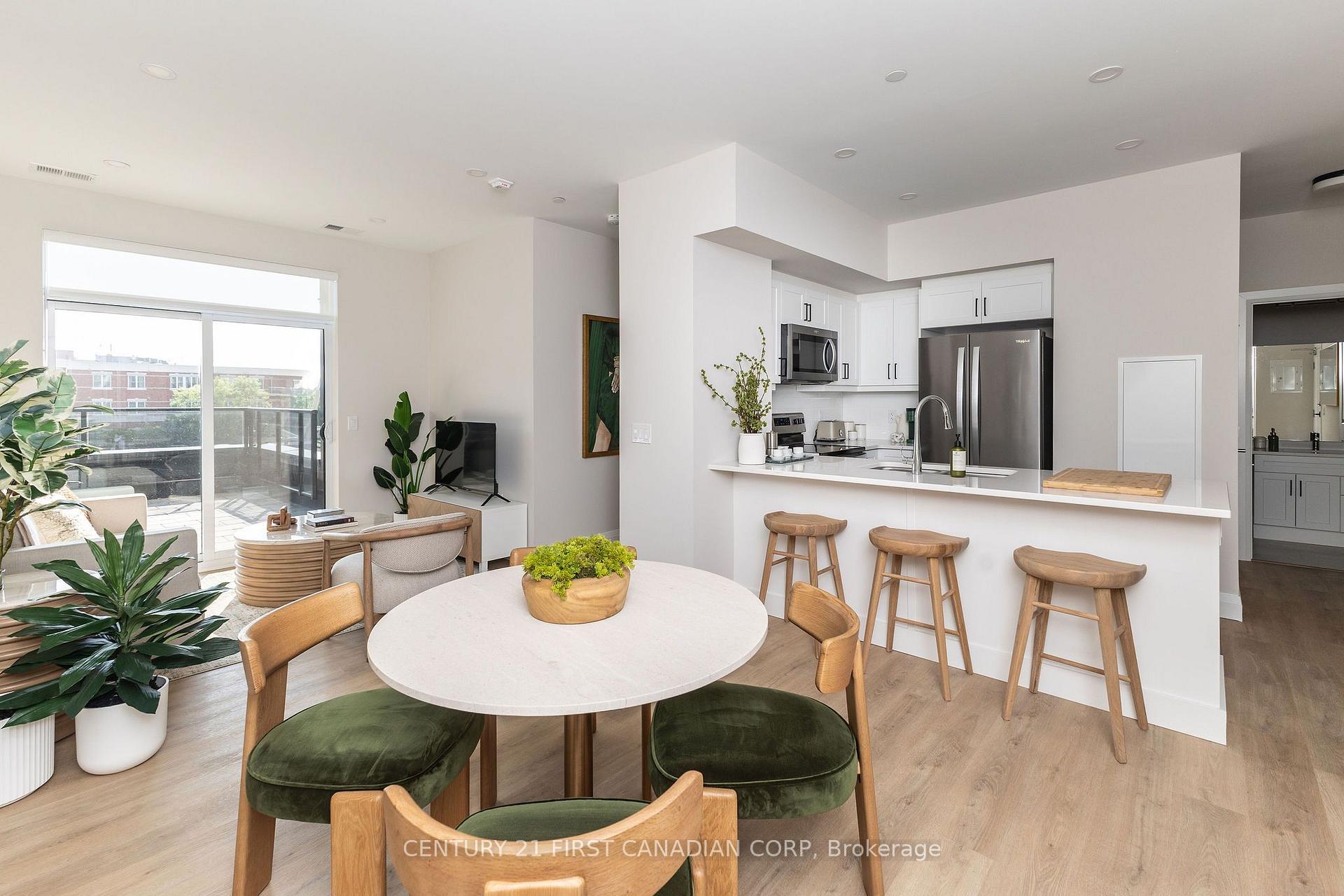 419 - 230 North Centre Road, London North 2