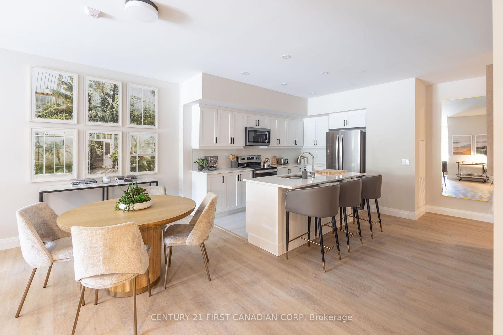 313 - 230 North Centre Road, London North 2