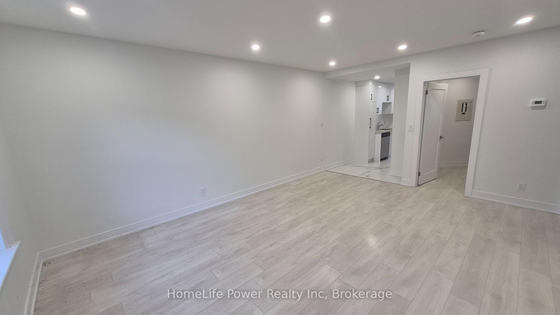 1U - 35 Wellington Street, Brantford 3