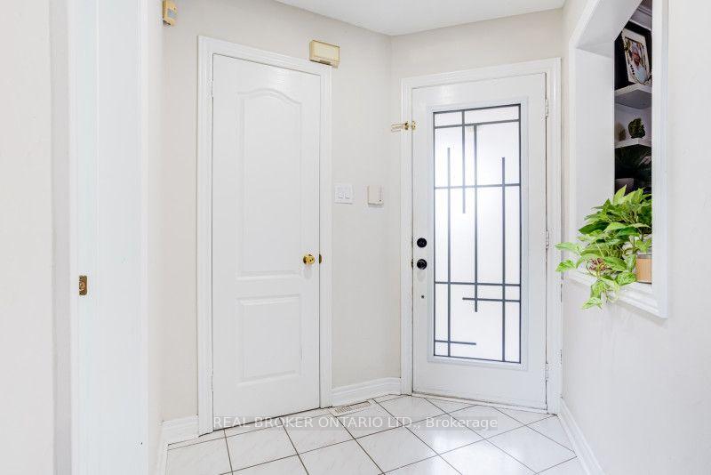 60 Whitefaulds Road, Vaughan 4