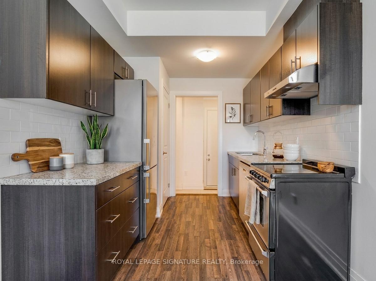 Main/Lower - 59 Creekbank Road, Toronto 2