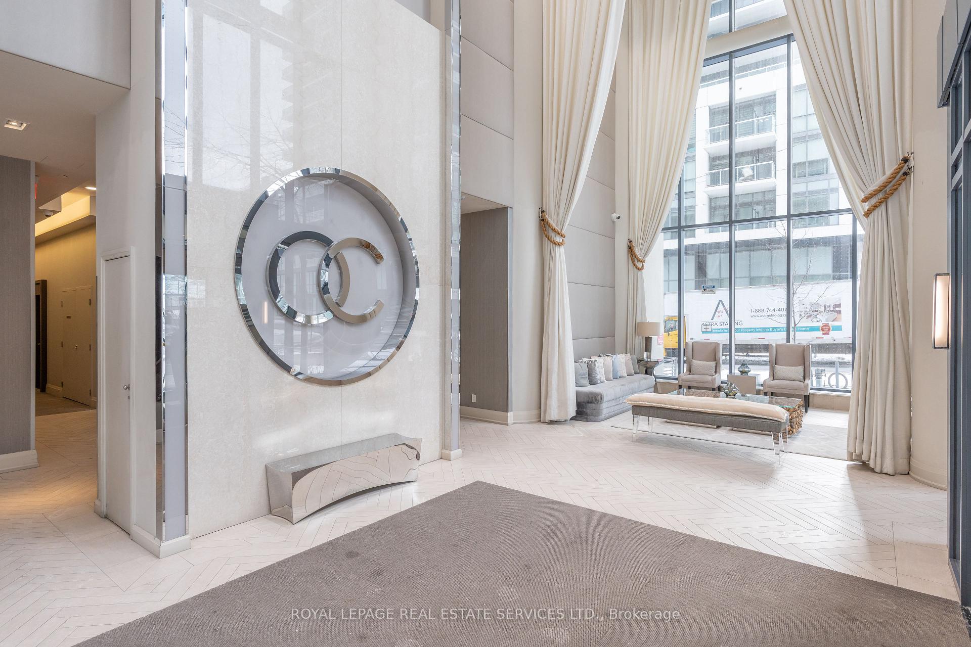 306 - 59 Annie Craig Drive, Toronto 5