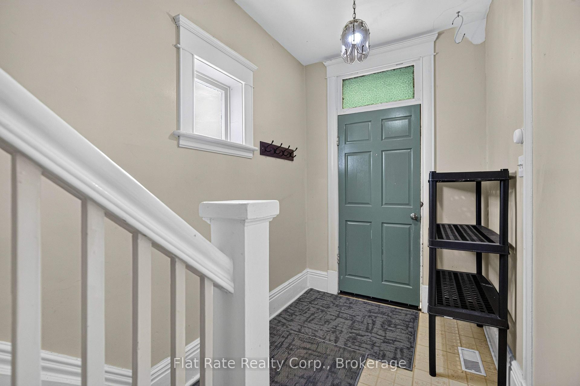2ND FLOOR - 476 DONEGAL Street, Peterborough 3