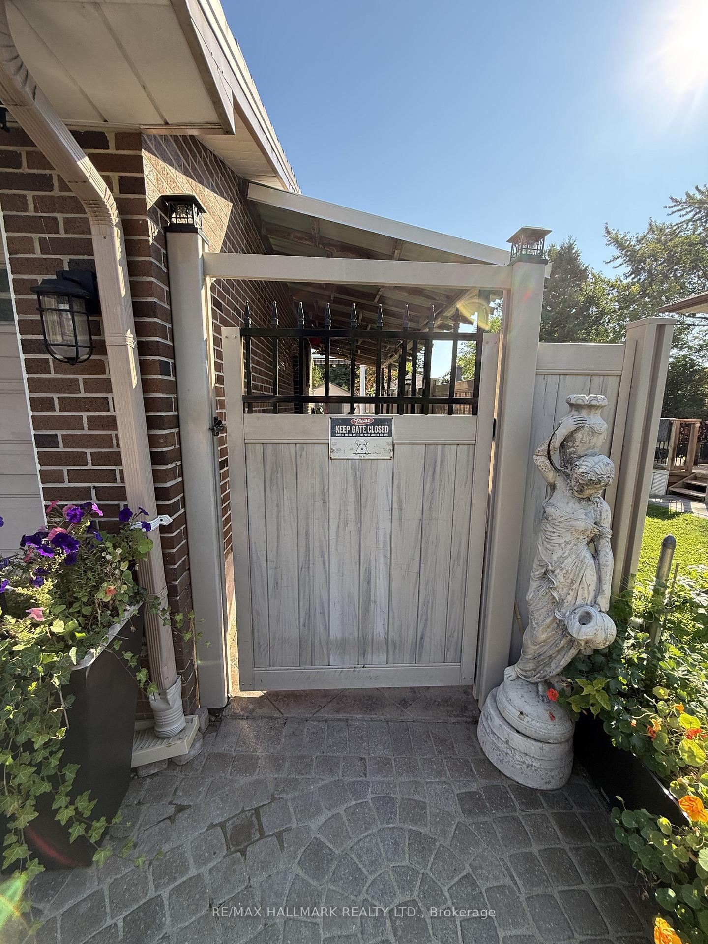 43 Galloway Road, Toronto 2