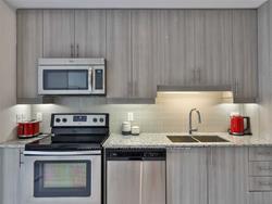 413 - 68 Merton Street W, Toronto 4