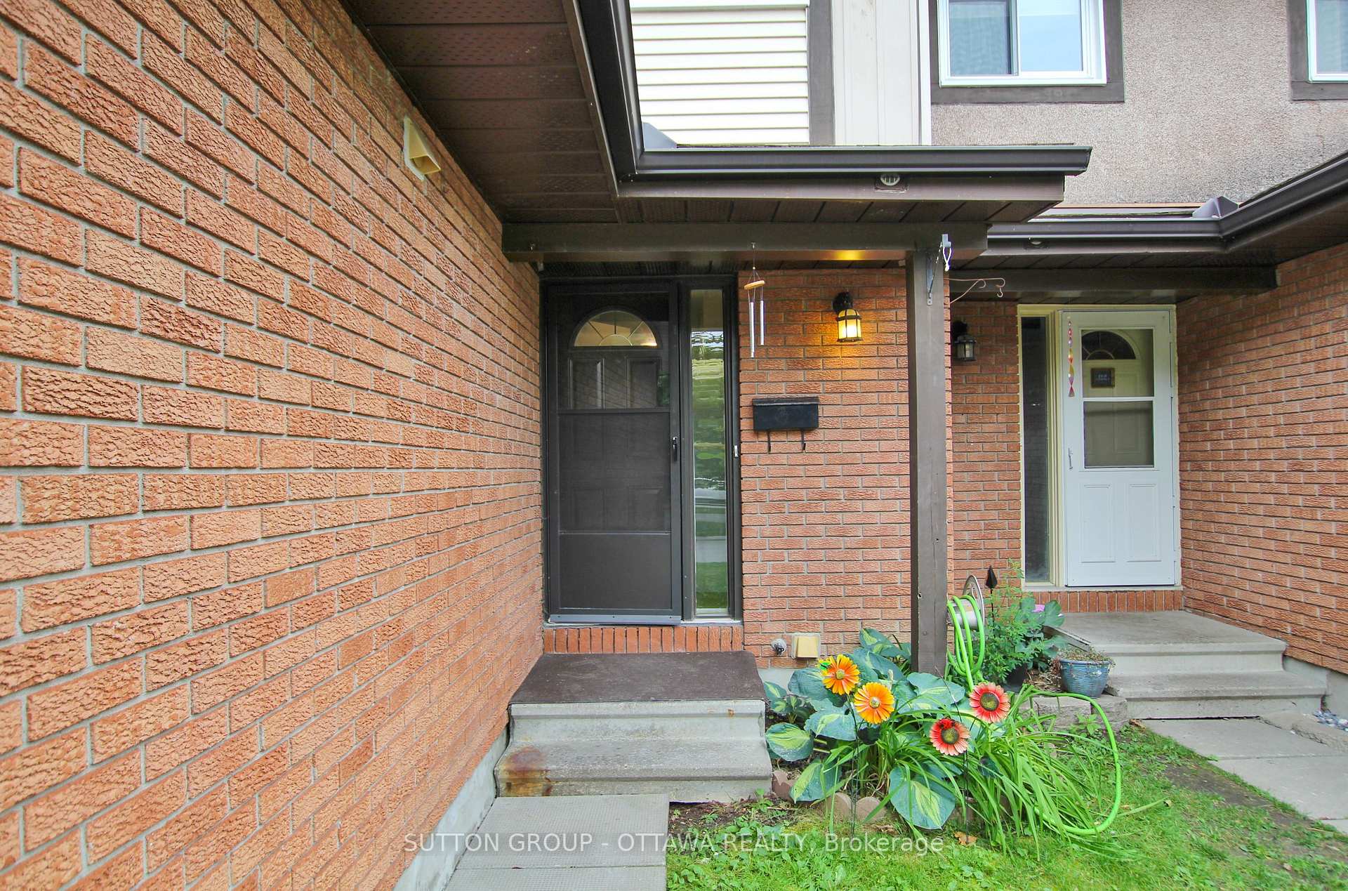 75 CLARKSON Crescent, Ottawa 3