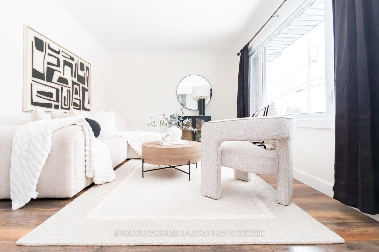 Upper - 374 East 16th Street, Hamilton 3