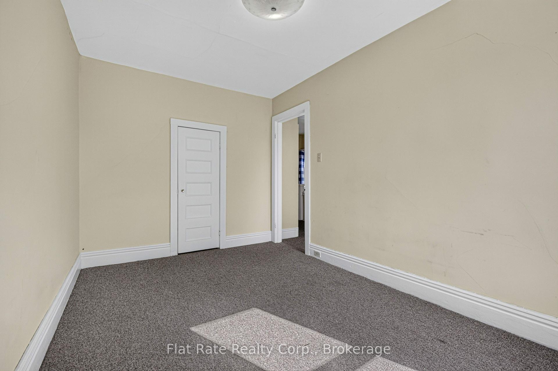 2ND FLOOR - 480 DONEGAL Street, Peterborough 5