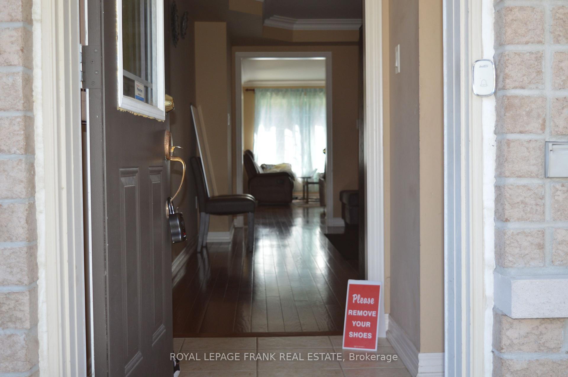 61 Summerside Avenue, Whitby 3