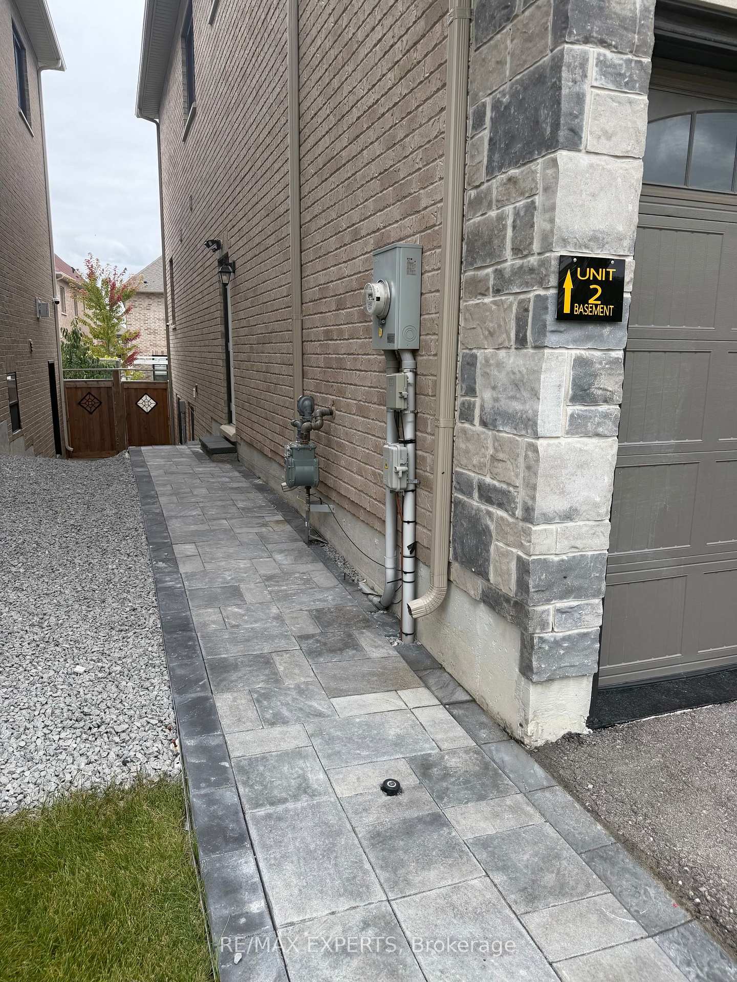 BASEMENT APARTM - 41 TERRAIN Court, East Gwillimbury 3