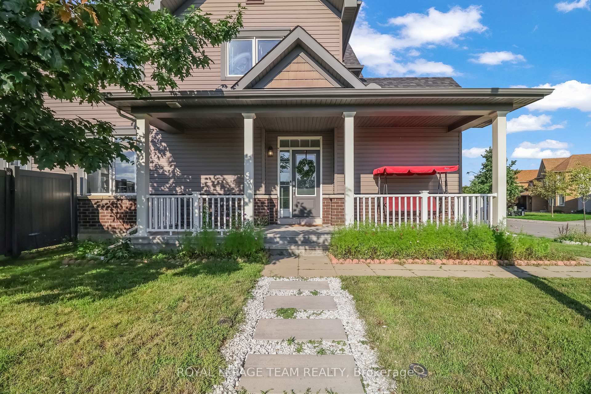 3 Stoneleigh Street, Ottawa 4