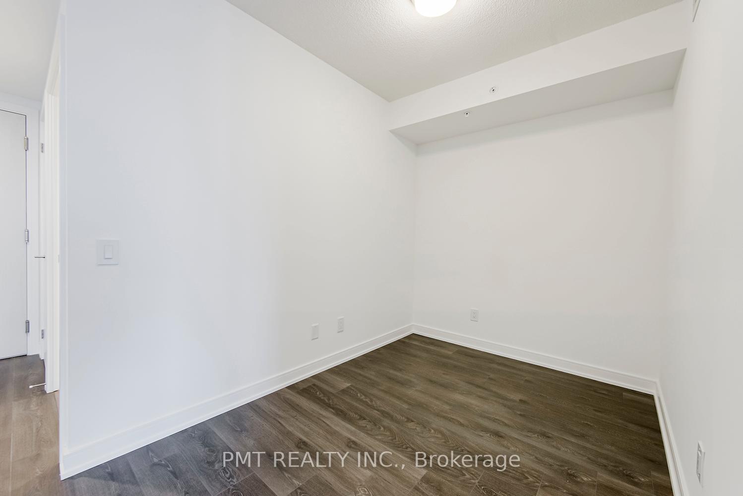 2105 - 30 Samuel Wood Way, Toronto 5