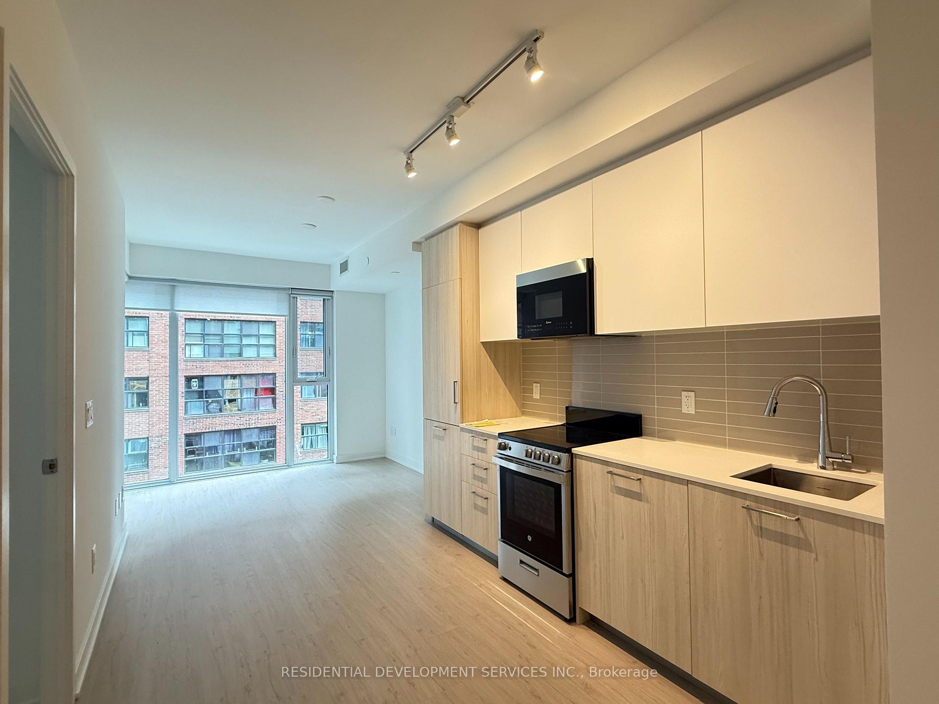 402 - 65 Mutual Street, Toronto 3