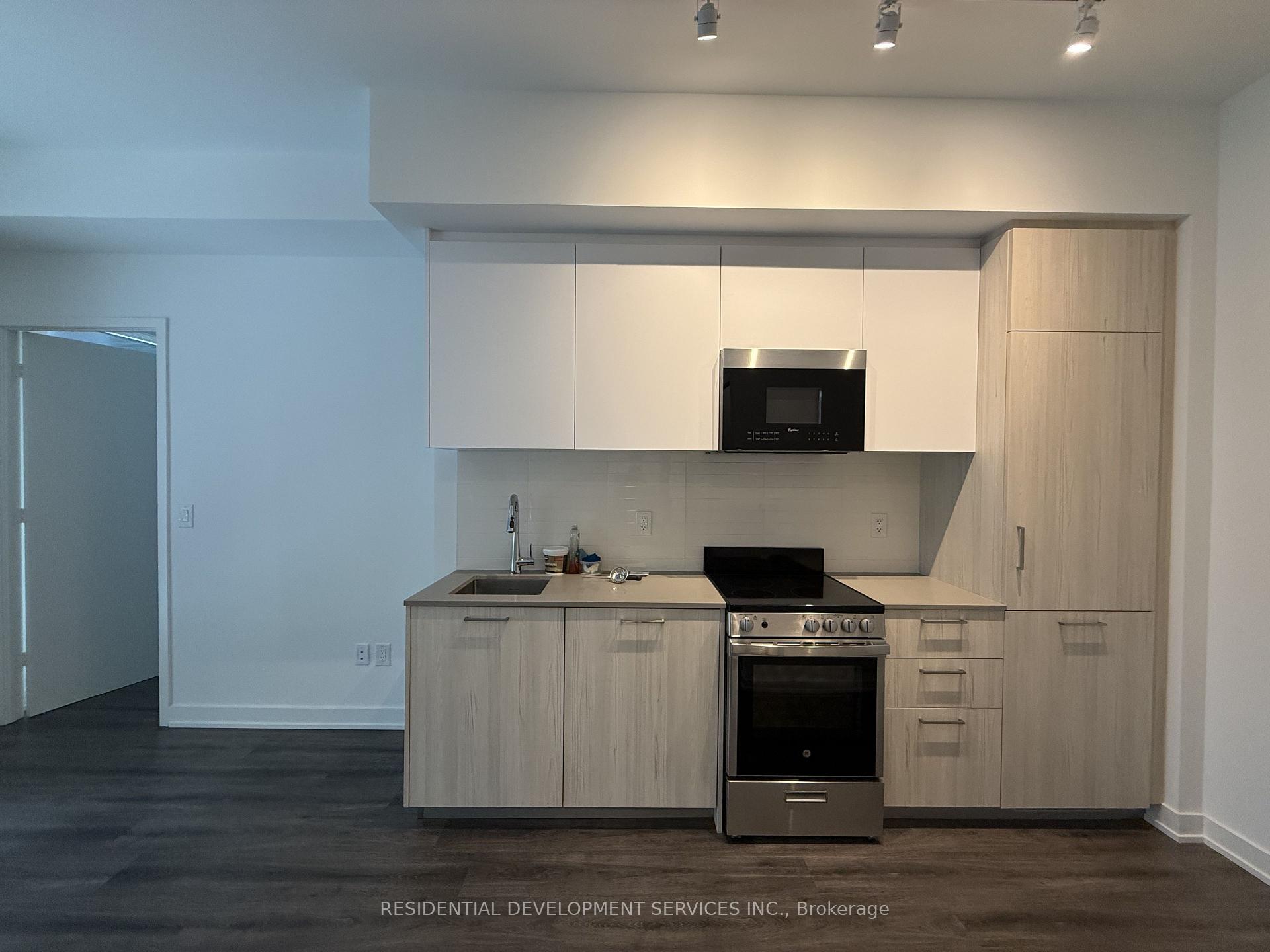 202 - 65 Mutual Street, Toronto 3