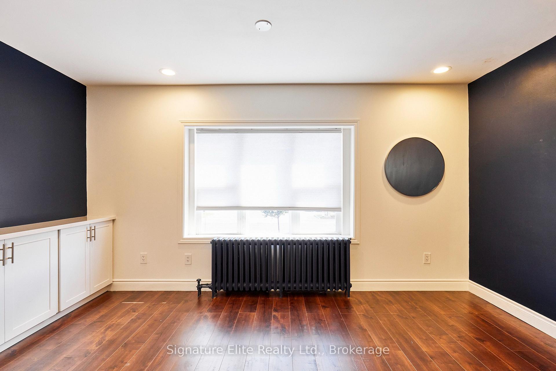 Upper - 2356 Kingston Road, Toronto 4
