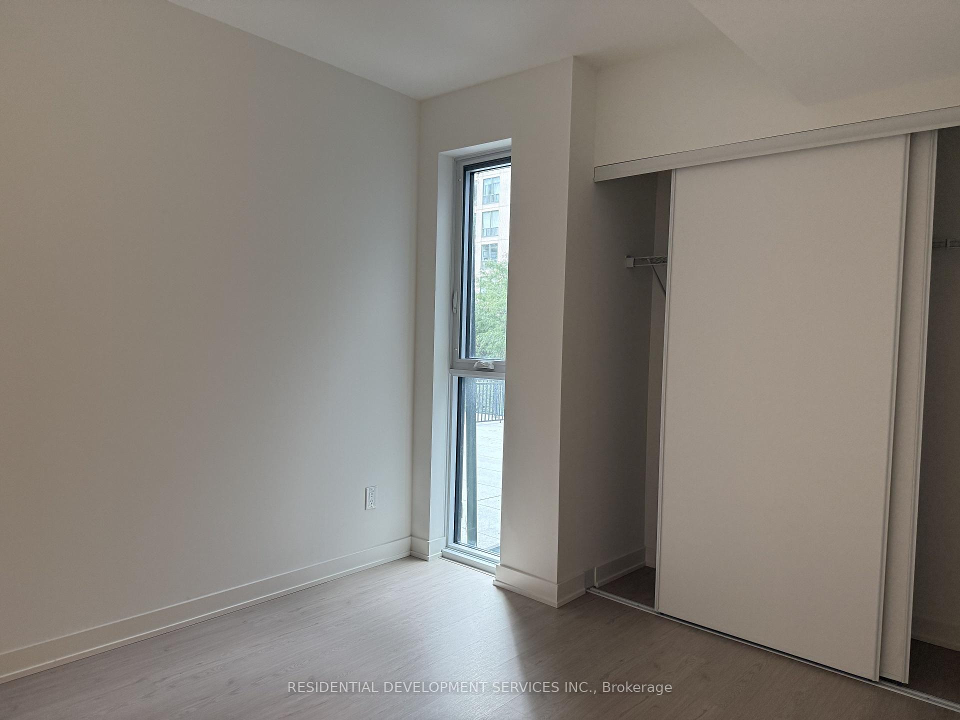404 - 65 Mutual Street, Toronto 5