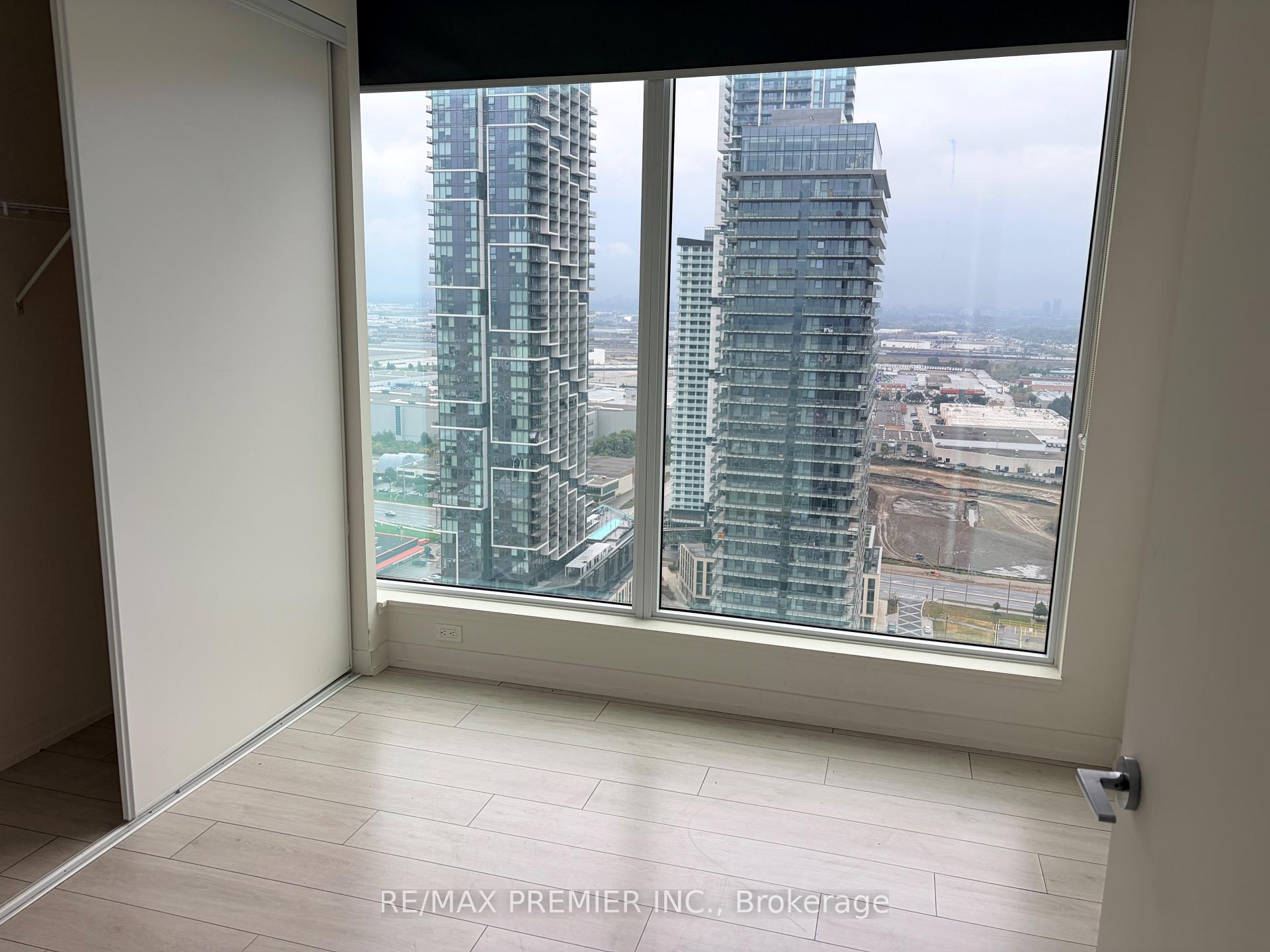 3502 - 5 Buttermill Avenue, Vaughan 4