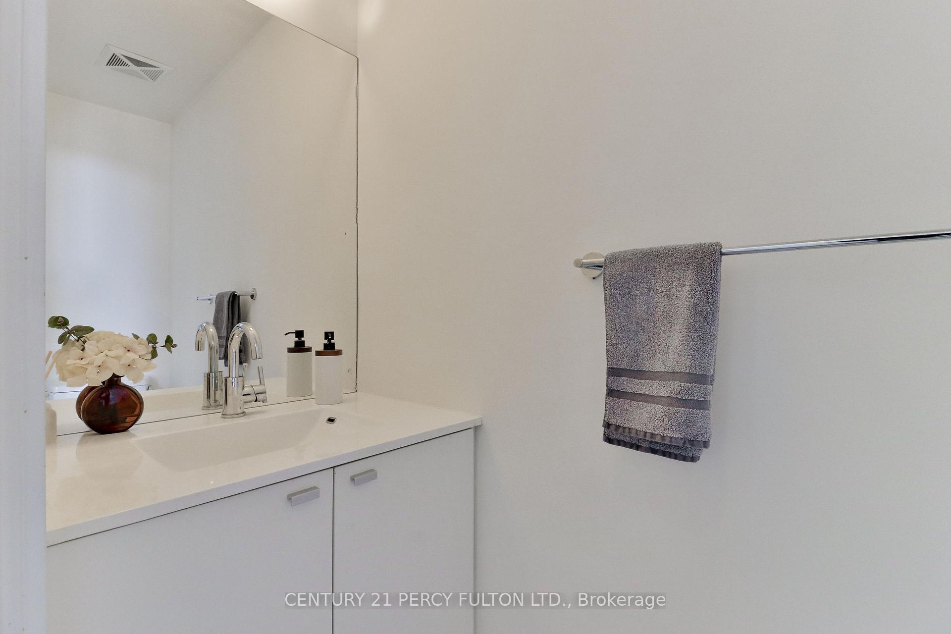 PH3505 - 105 The Queensway Avenue, Toronto 3
