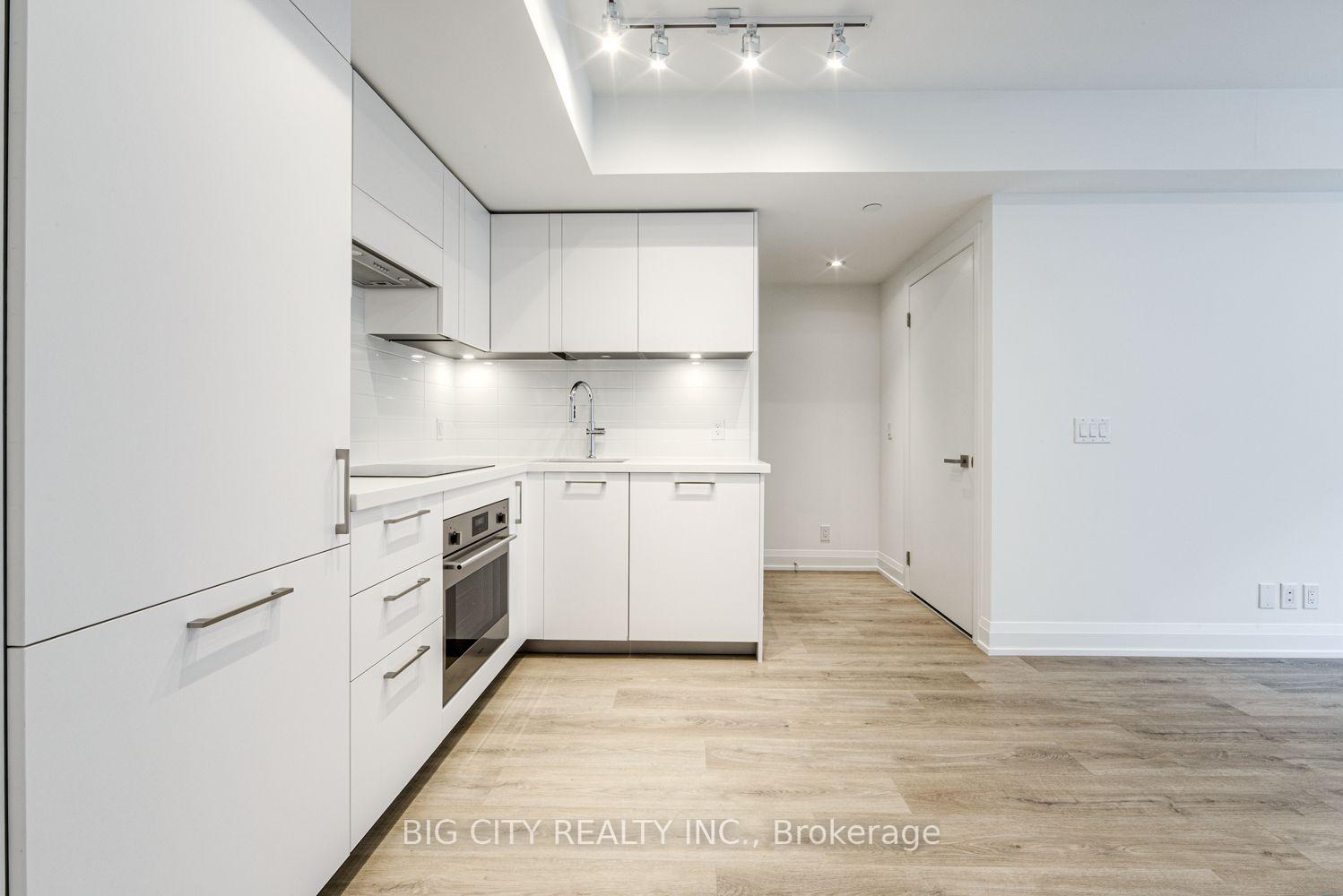 401 - 36 Brentcliffe Road, Toronto 3