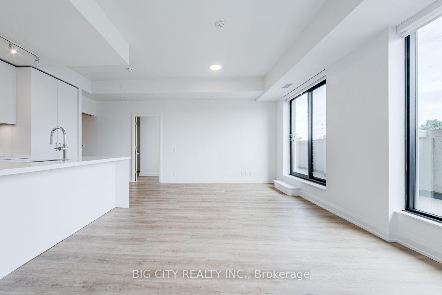 209 - 36 Brentcliffe Road, Toronto 5