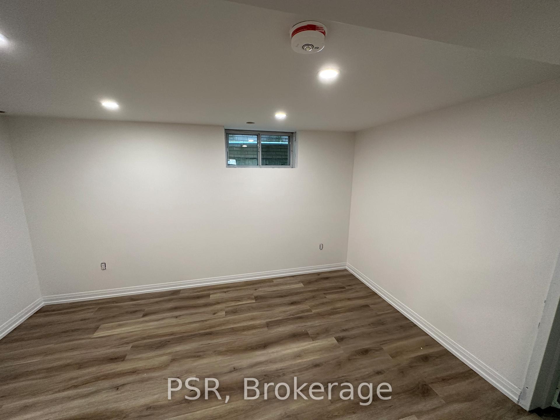 Lower - 25 Coulson Avenue, Toronto 5