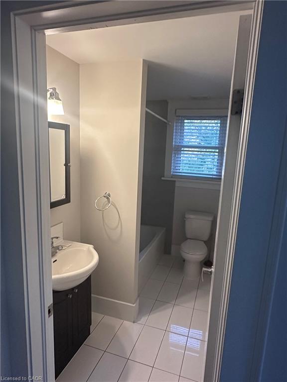 203 - 58-60 Madison Avenue N, Kitchener 3
