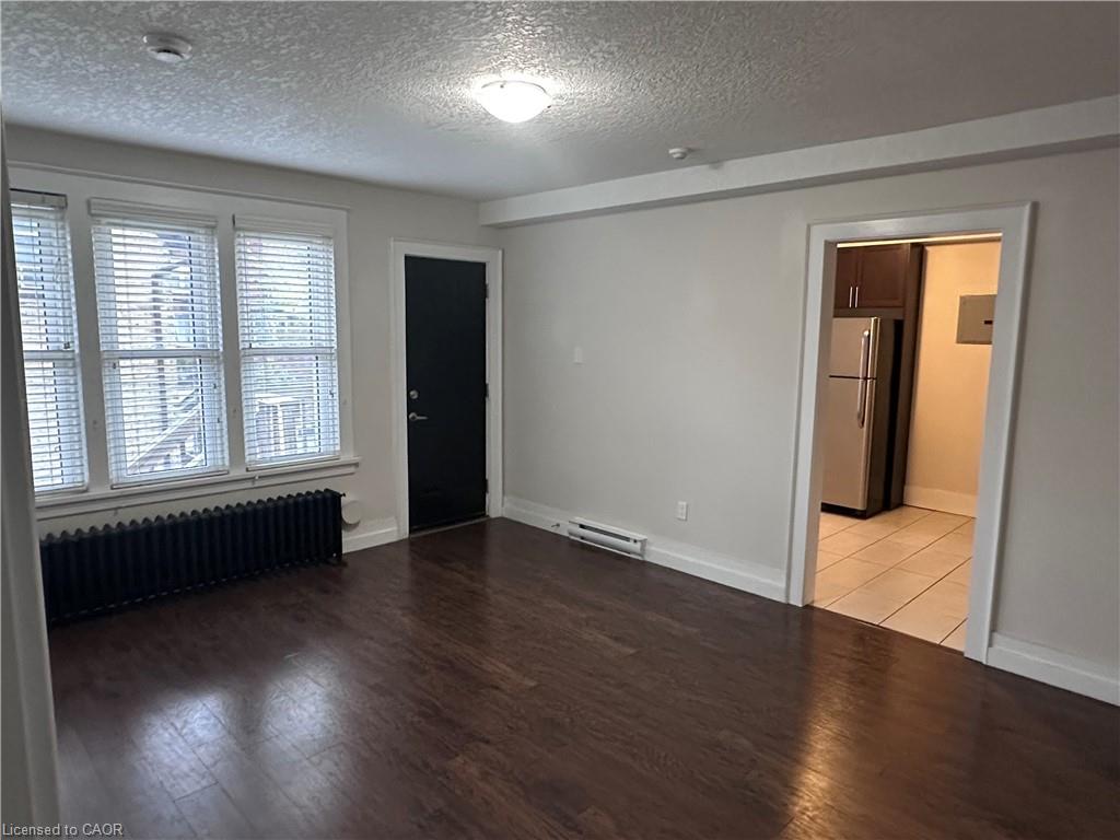 203 - 58-60 Madison Avenue N, Kitchener 2
