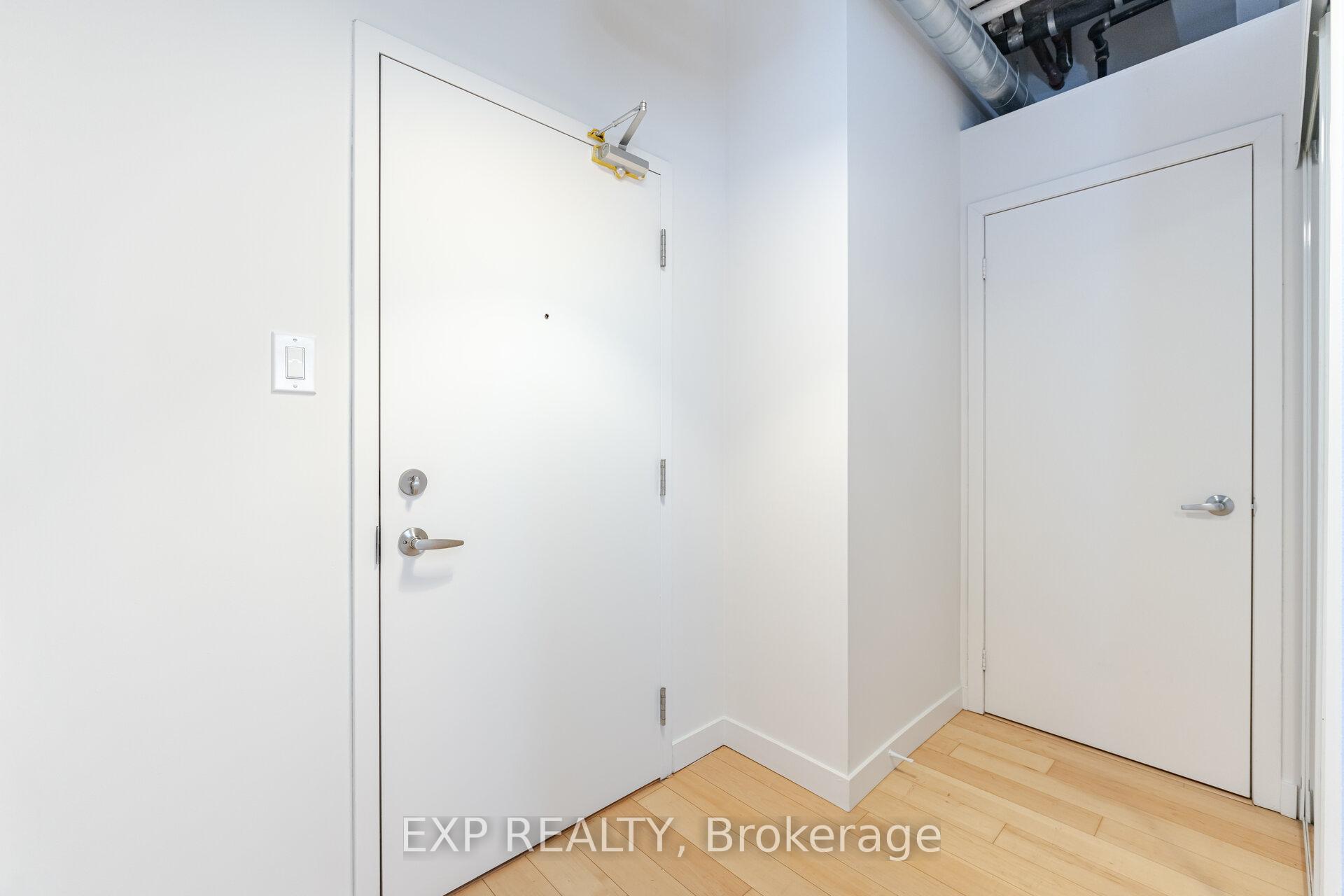 513 - 955 Queen Street W, Toronto 5