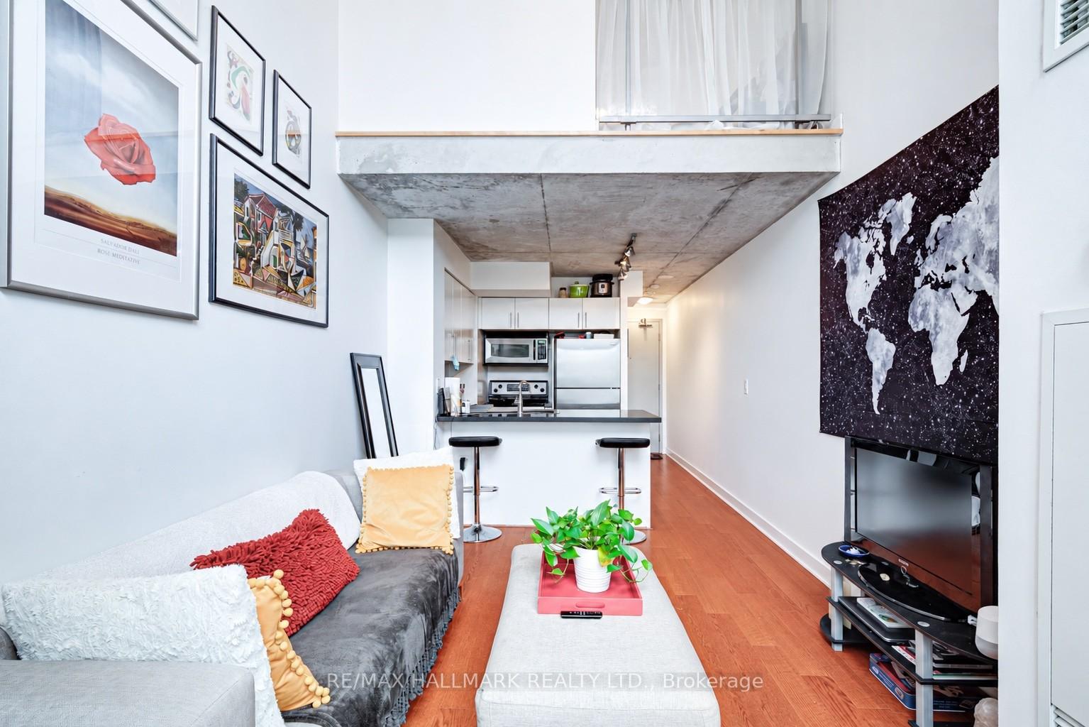 214 - 255 Richmond Street E, Toronto 3