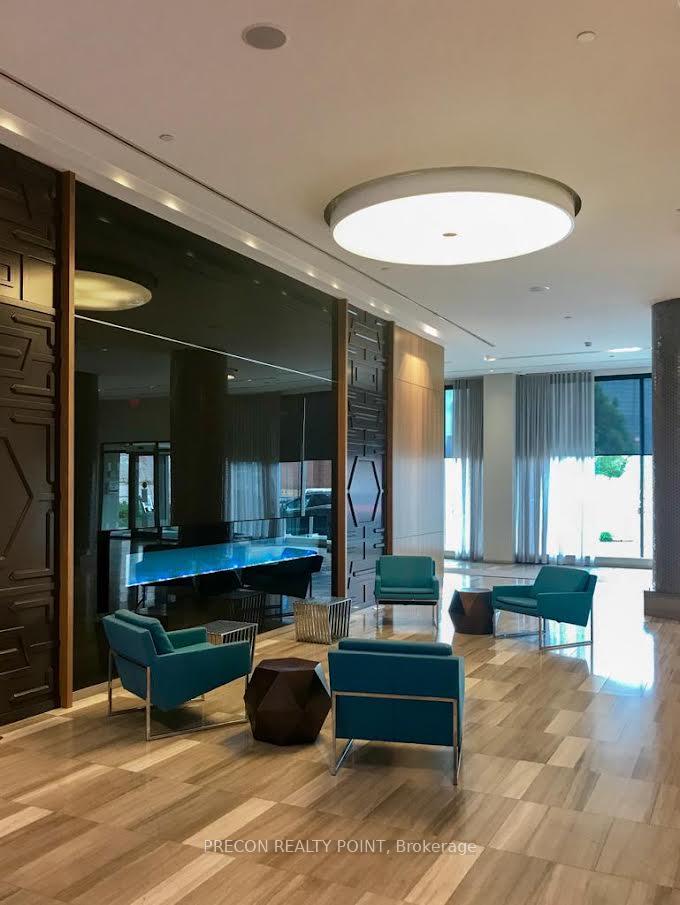 806 - 36 Park Lawn Road, Toronto 3