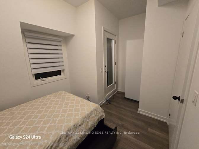 Room 5 - 9 Spruce Pines Crescent, Toronto 3