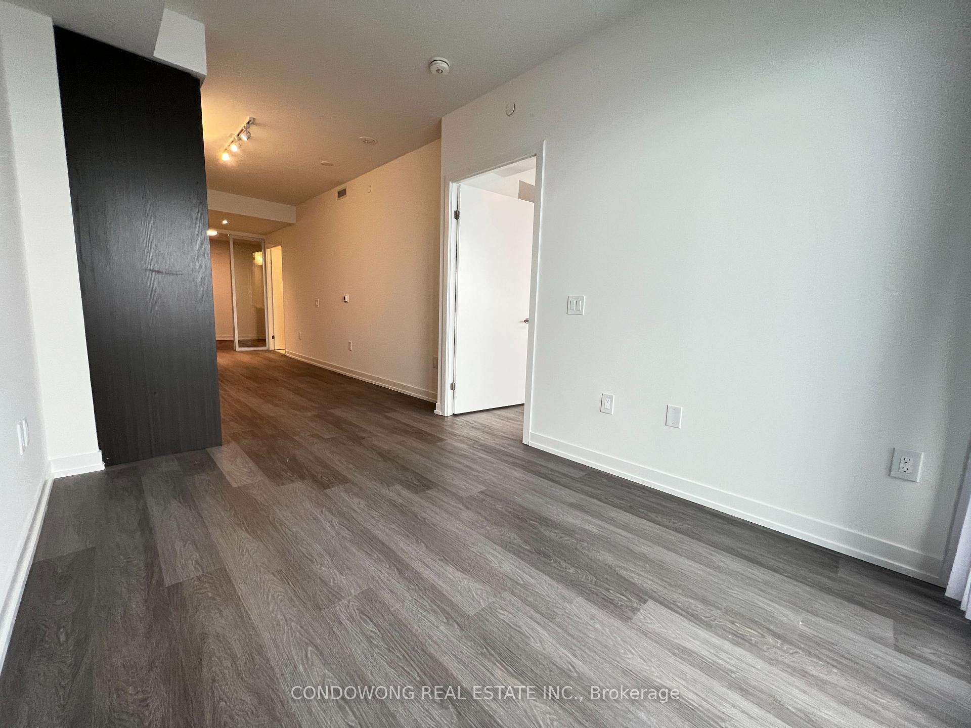 7510 - 55 Cooper Street, Toronto 5