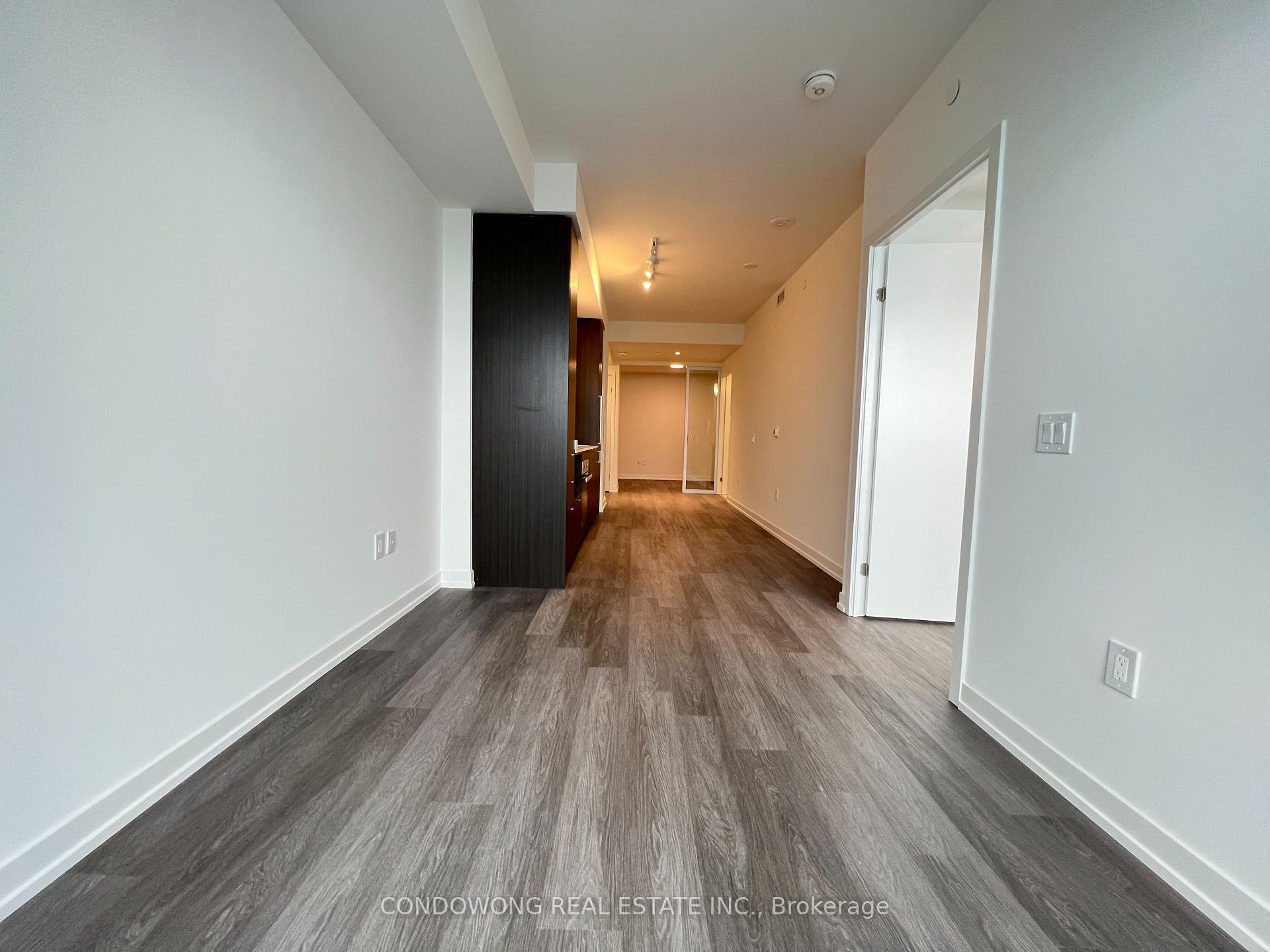 7510 - 55 Cooper Street, Toronto 4