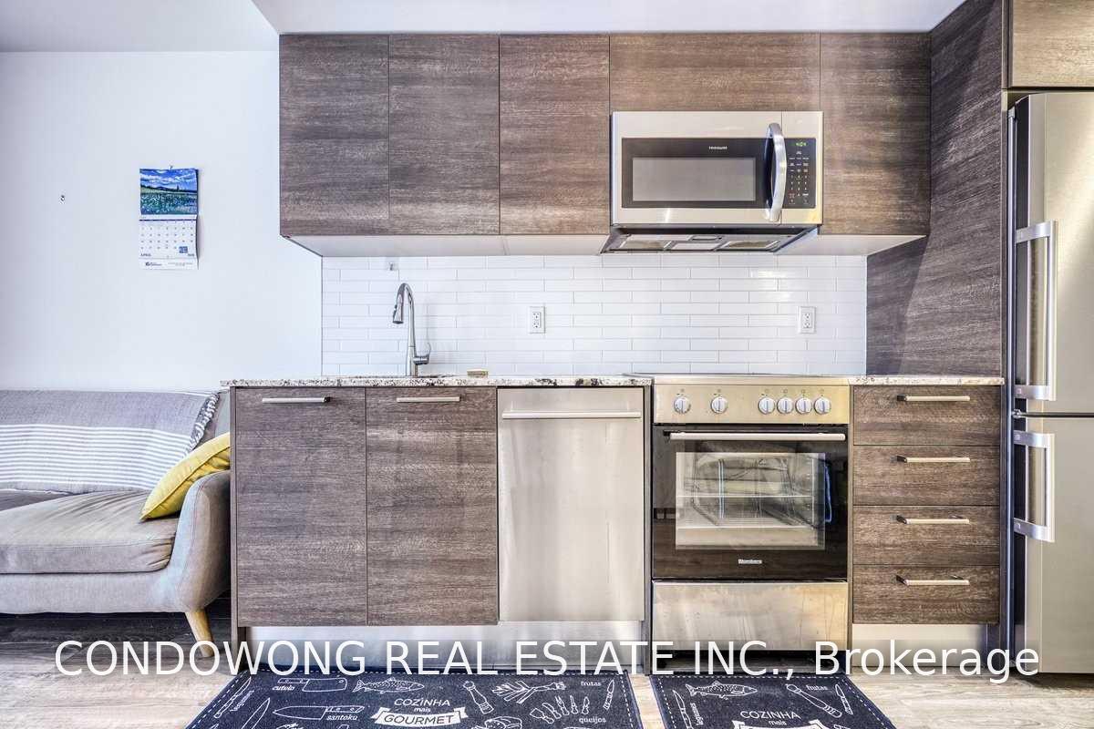310 - 28 Wellesley Street E, Toronto 2