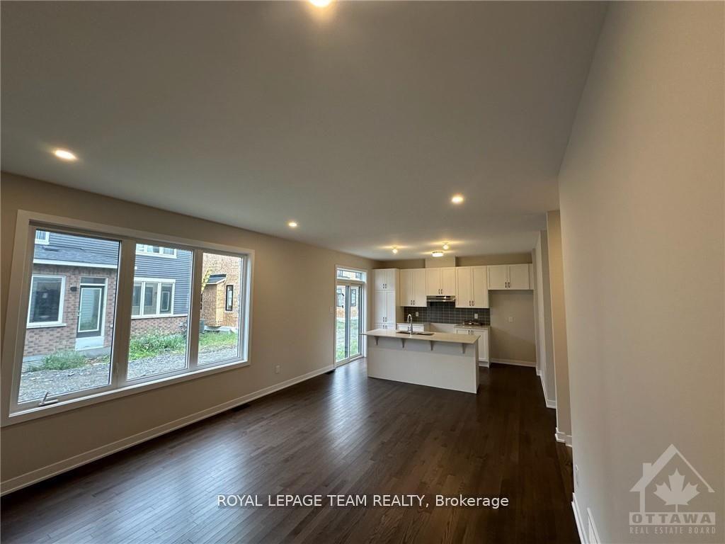201 Conservancy Drive, Ottawa 4