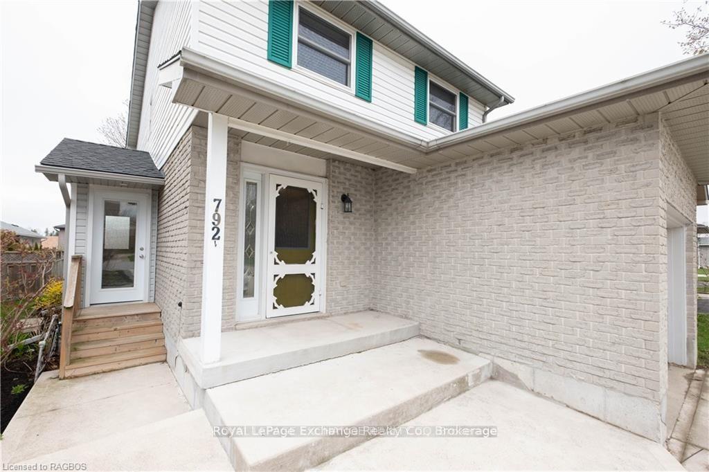 792 Mackendrick Drive Kincardine Ontario Canada Sale residential Glenis Vardy Royal LePage Exchange Realty Co., Brokerage*