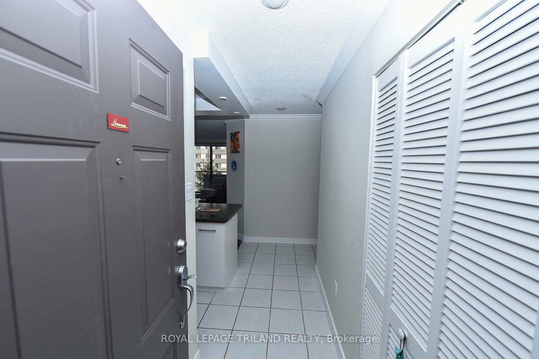 605 - 75 HUXLEY Street, London South 3