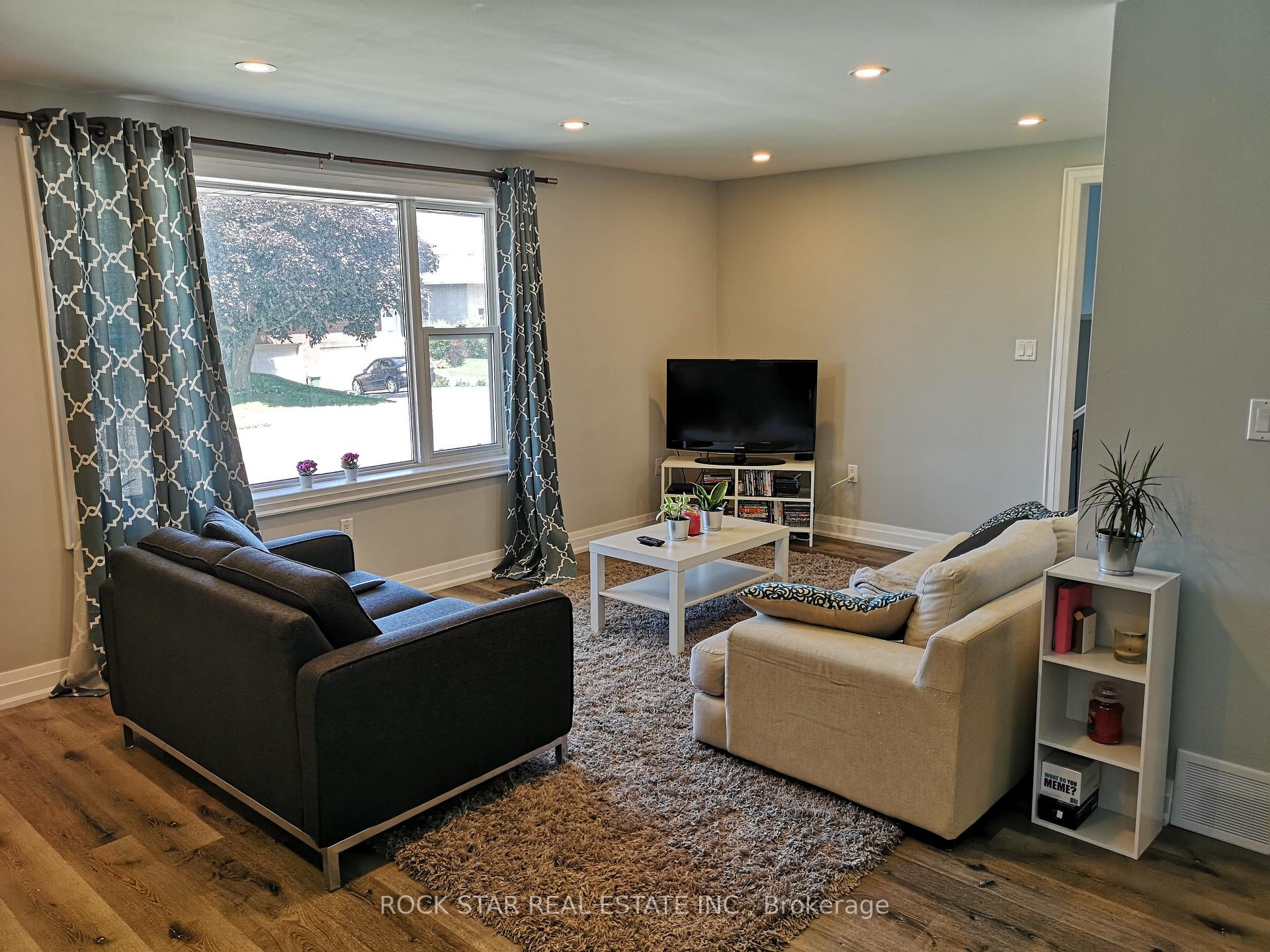 Main - 258 Carson Drive, Hamilton 2