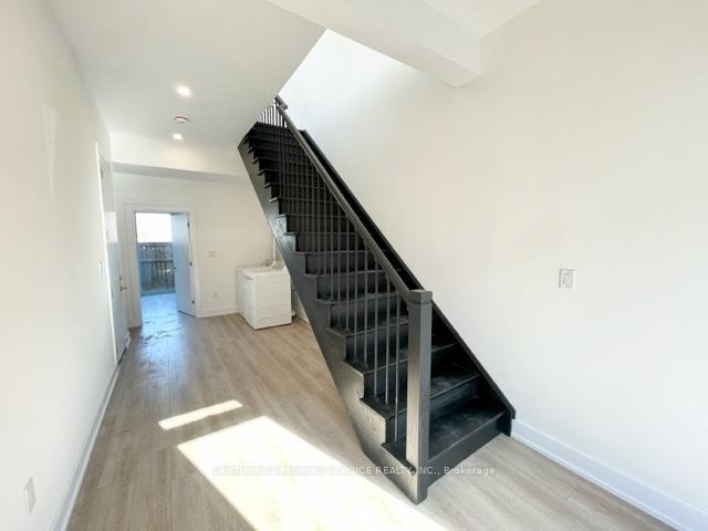 29 Summersides Mews, Pelham 2
